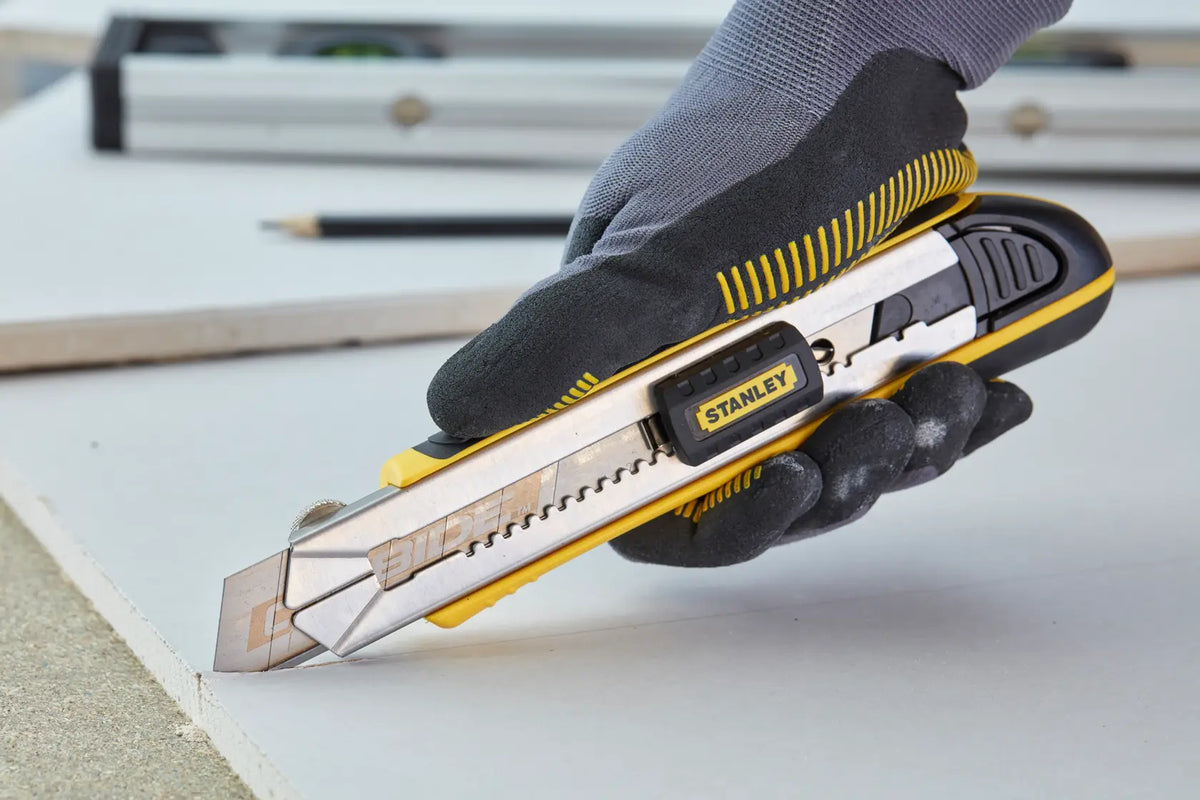 Cutter 18 mm à cartouche – Stanley FatMax 0-10-481 – photo 3