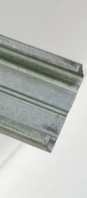 Fourrure métallique Stil F530 – 45 x 18 mm, longueur 3 m – Placo – lot de 5 barres